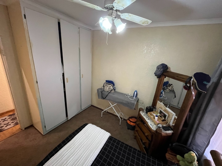 3 Bedroom Property for Sale in Geelhoutpark North West